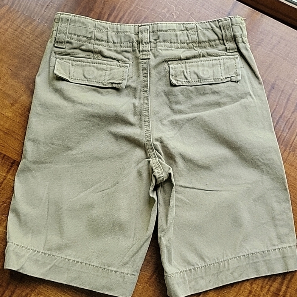KHAKI BERMUDA SHORTS - Picture 6 of 8